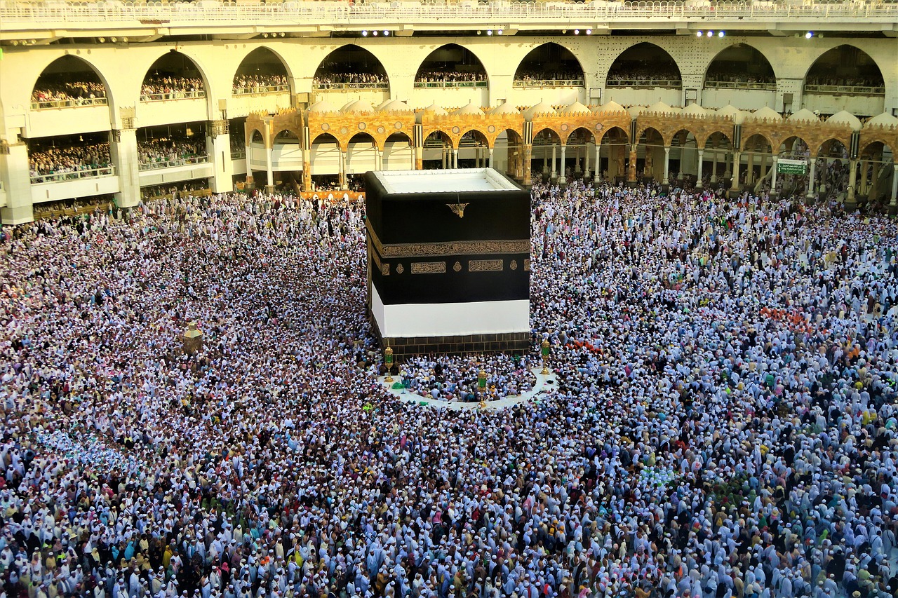 Managing Crowd Safety During Emergencies